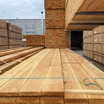 Ca. 84x Douglas Planken Fijnbezaagd, 25x150mm, lengte 300cm